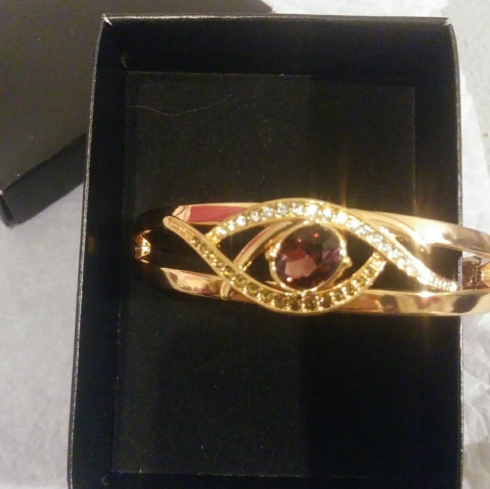 🆕Bangle Cuff - Picture 2 of 3